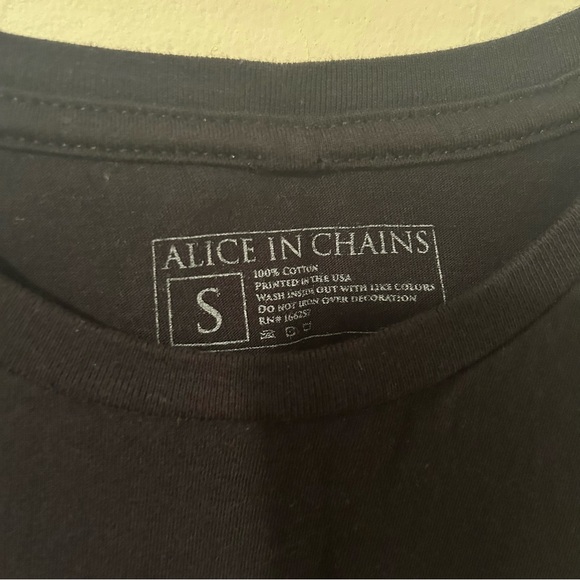 NWOT Official Alice in Chains 2022 Tour T Shirt Small Graphic Tee Grunge Merch - Picture 5 of 5